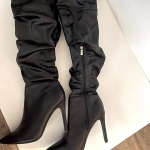 Women’s leather high knee boots